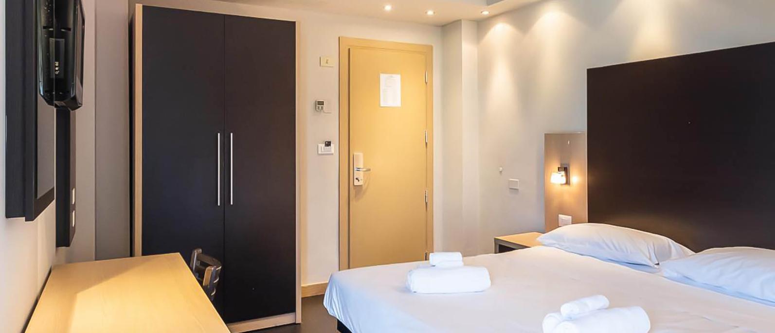 hotelaiglonrimini fr chambre-junior 013