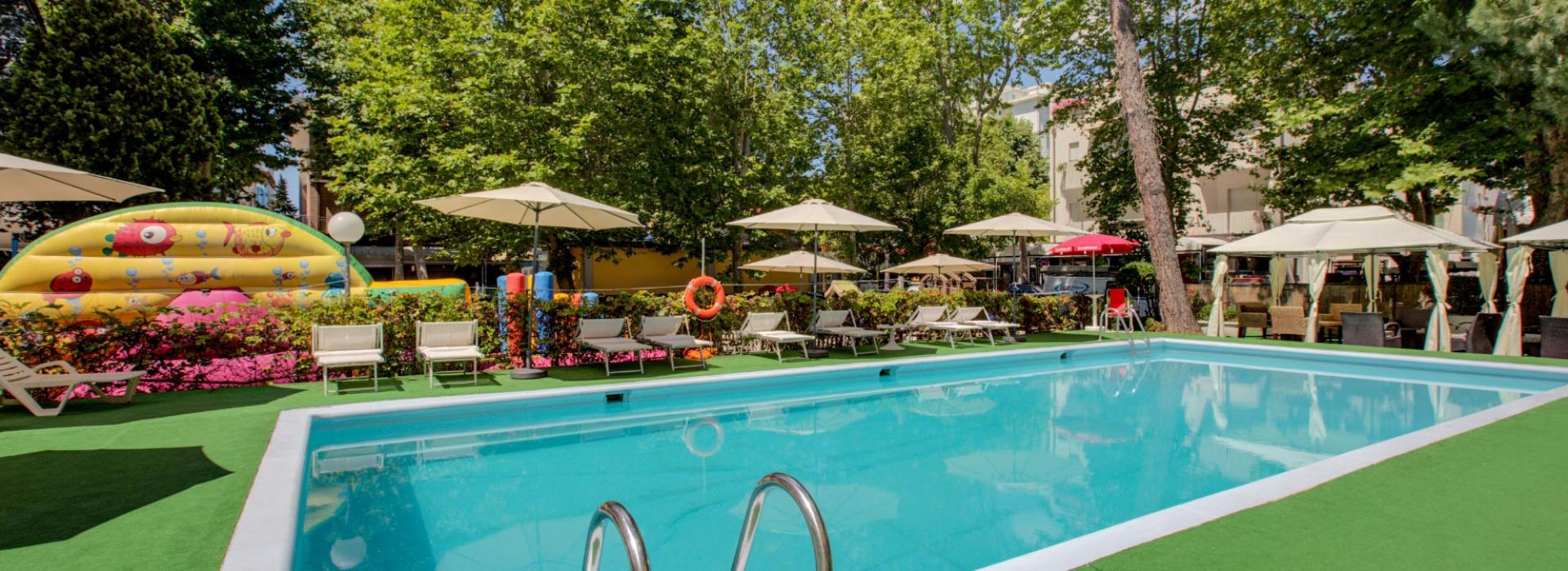 hotelaiglonrimini it 1-en-56761-late-mid-august-offer-at-family-hotel-with-swimming-pool-in-rimini 012