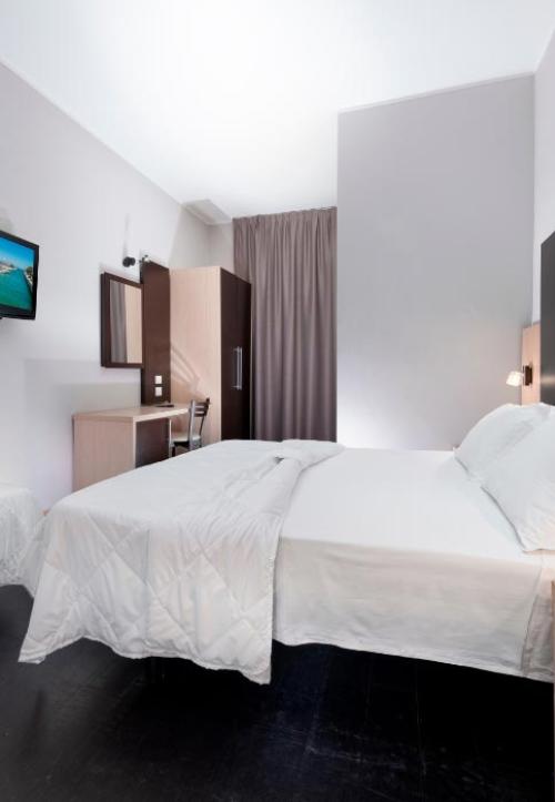 hotelaiglonrimini en room-smart 020